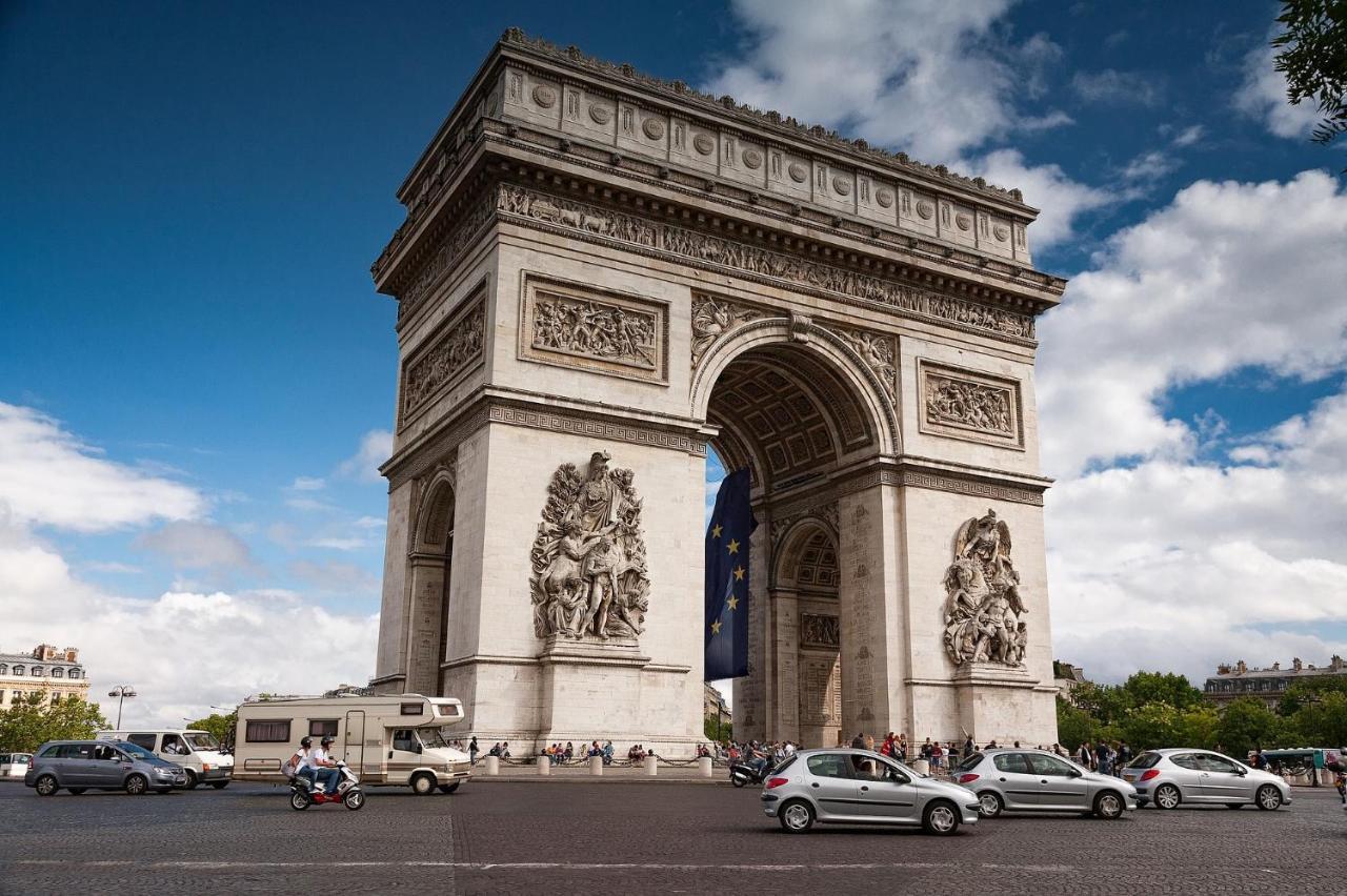 Arc De Triomphe - Foch Palace Paříž Exteriér fotografie